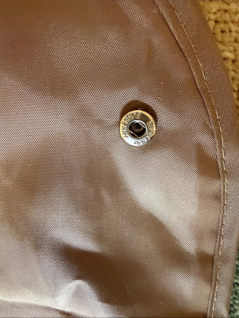Burberry Tan/Brown Foldable Garment Cover - Picture 4 of 6